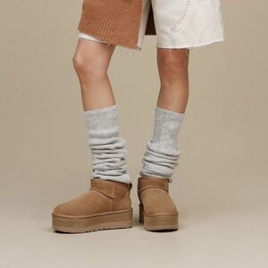 UGG Classic Ultra Mini Platform Boots - Chestnut